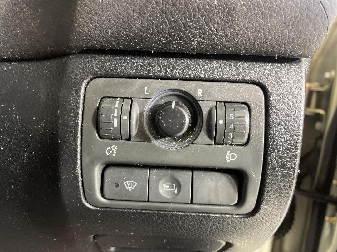 Photo '25' of Subaru Legacy Photo '25' of Subaru Legacy