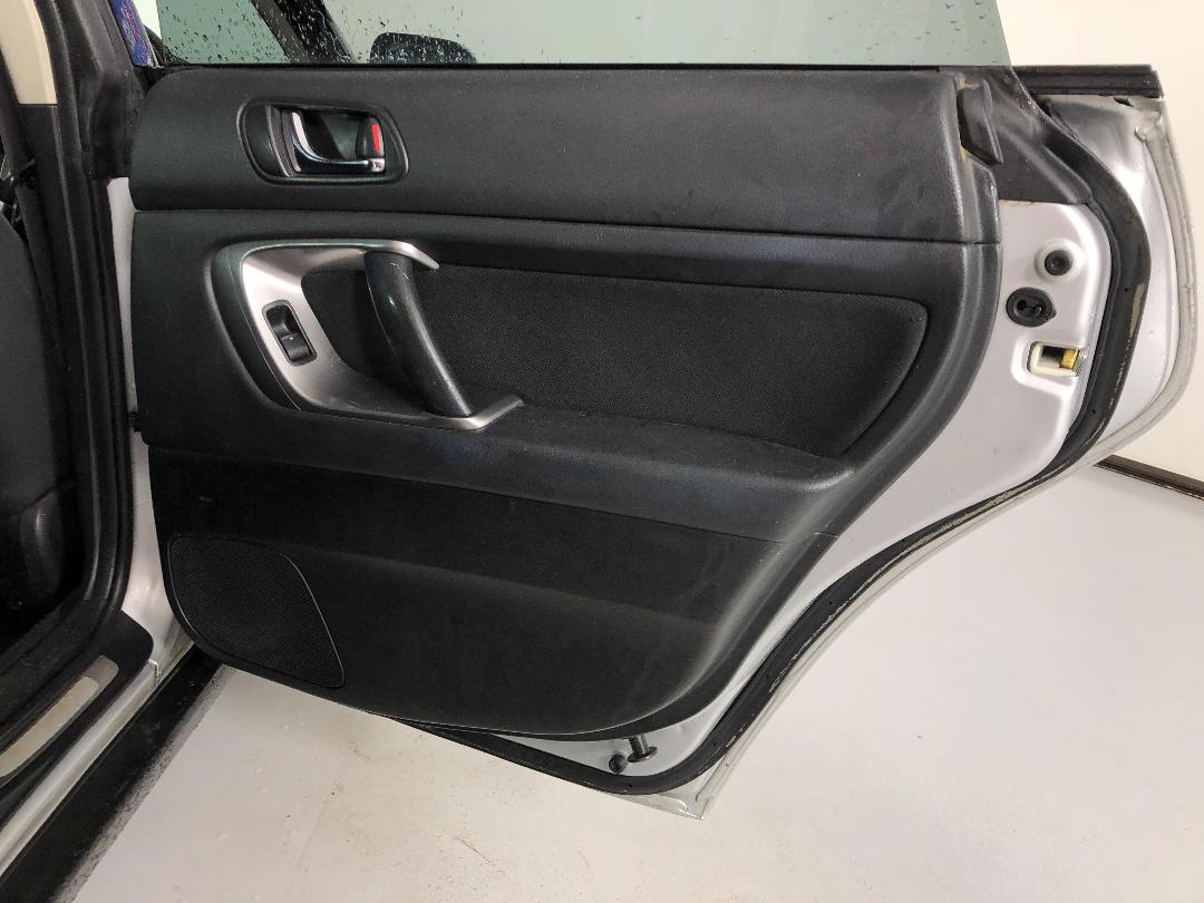 Photo '19' of Subaru Legacy Photo '19' of Subaru Legacy