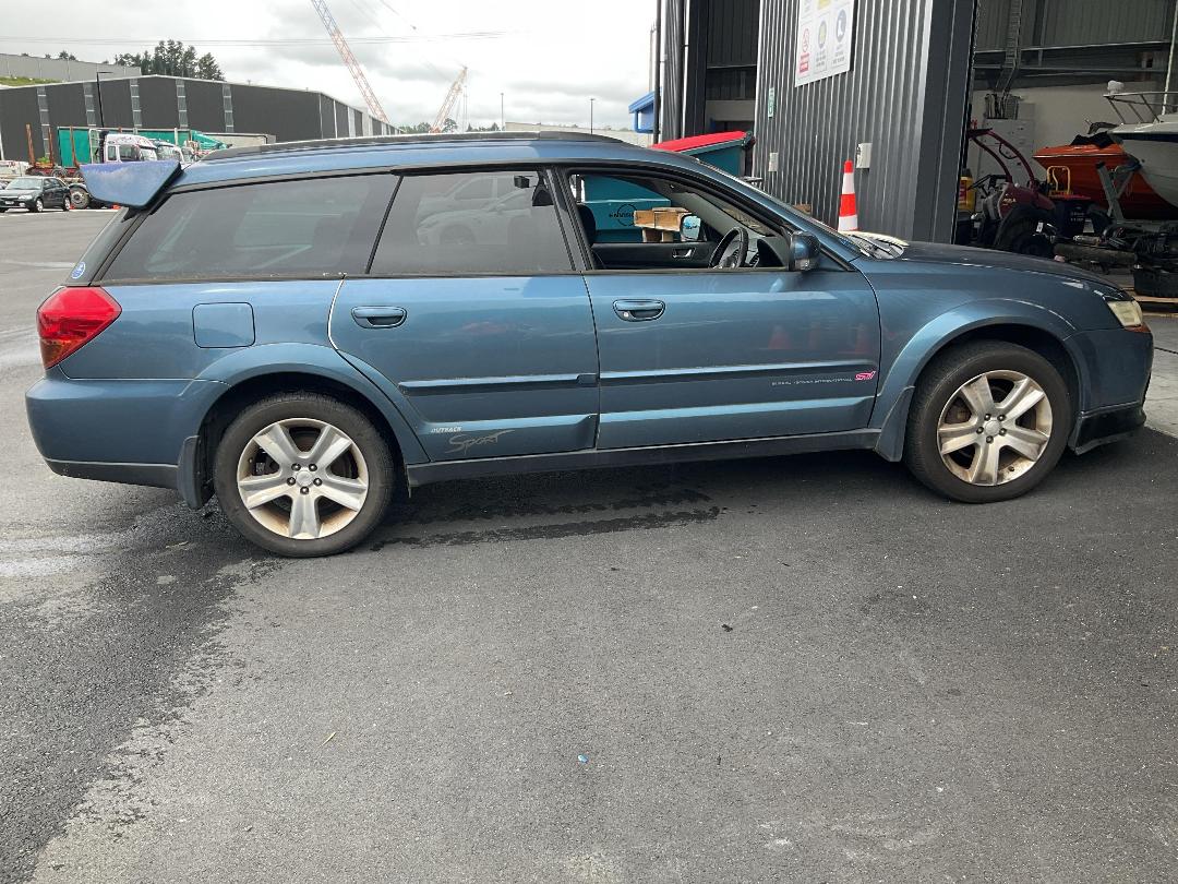 Photo '5' of Subaru Legacy Photo '5' of Subaru Legacy