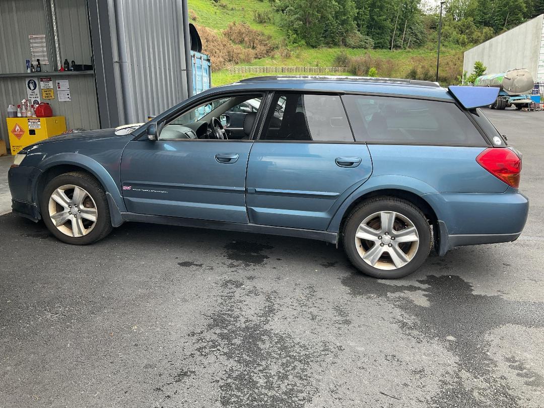 Photo '6' of Subaru Legacy Photo '6' of Subaru Legacy