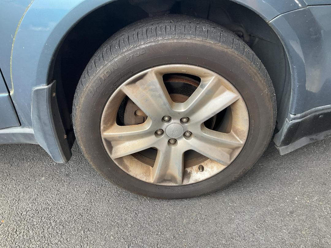 Photo '10' of Subaru Legacy Photo '10' of Subaru Legacy