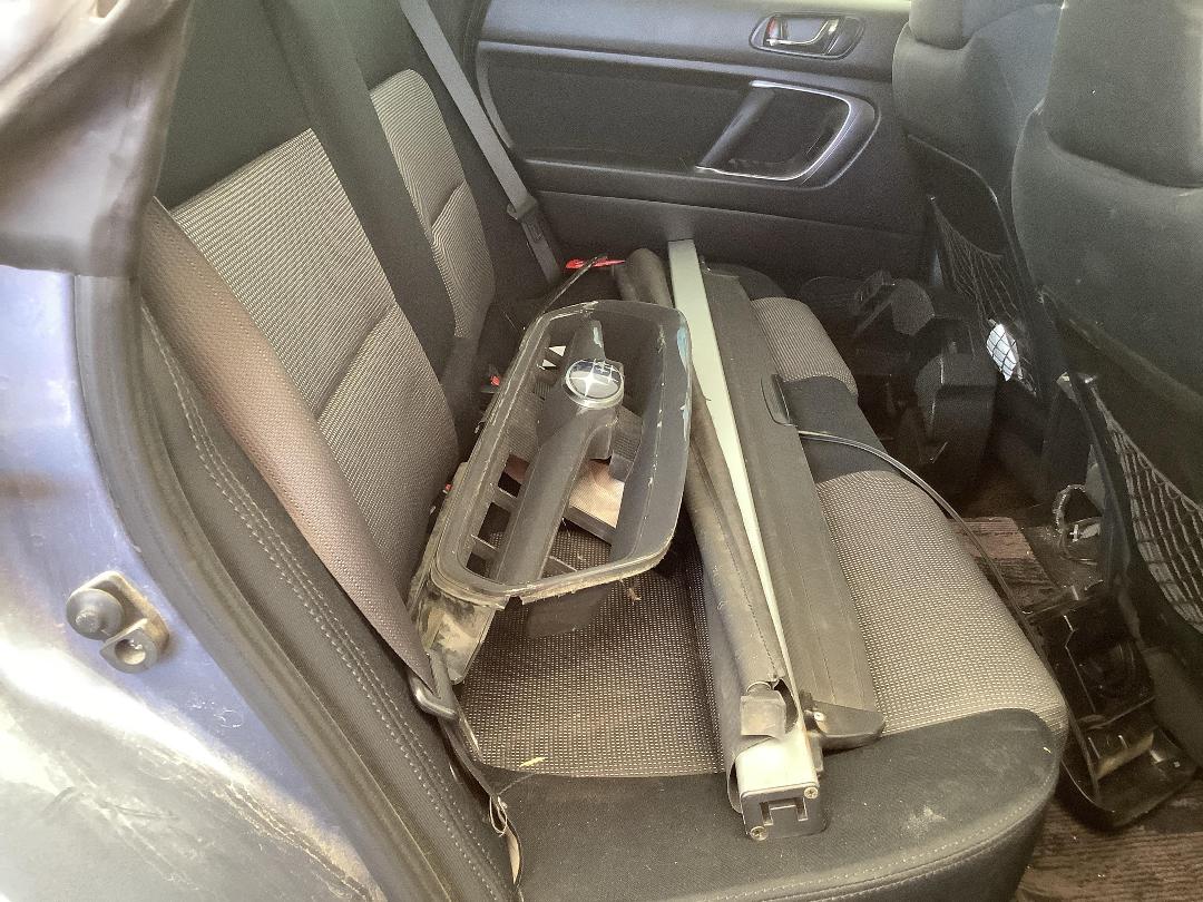 Photo '7' of Subaru Legacy