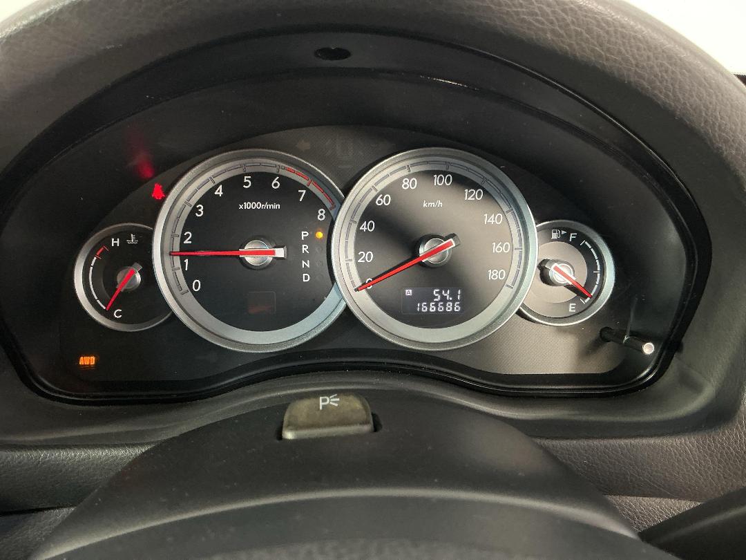 Photo '21' of Subaru Legacy