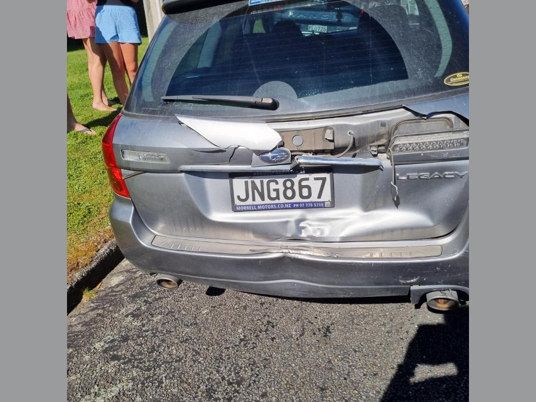 Photo '2' of Subaru Legacy Photo '2' of Subaru Legacy