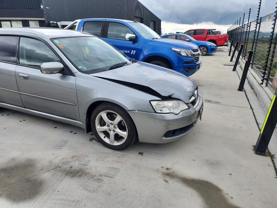 Photo '6' of Subaru Legacy Photo '6' of Subaru Legacy