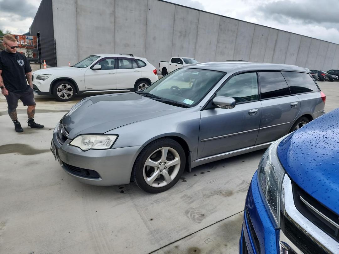 Photo '15' of Subaru Legacy Photo '15' of Subaru Legacy