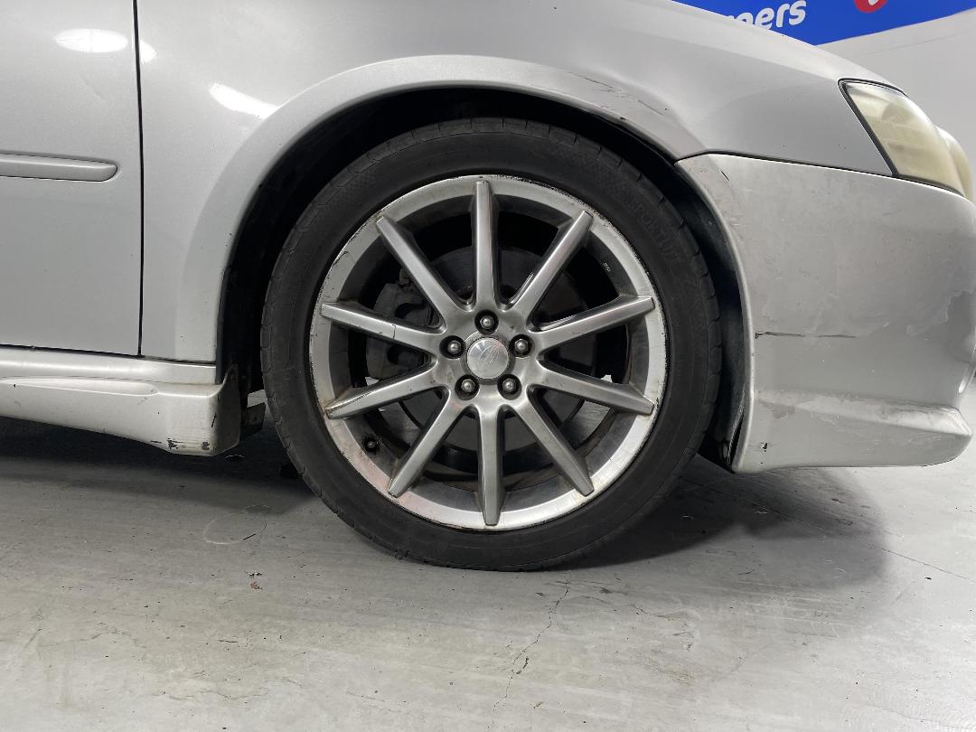 Photo '9' of Subaru Legacy Photo '9' of Subaru Legacy