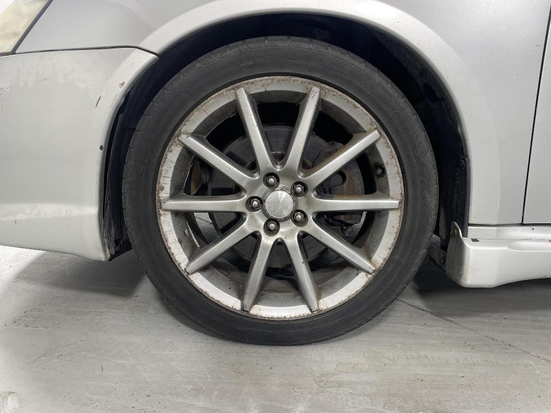 Photo '10' of Subaru Legacy Photo '10' of Subaru Legacy