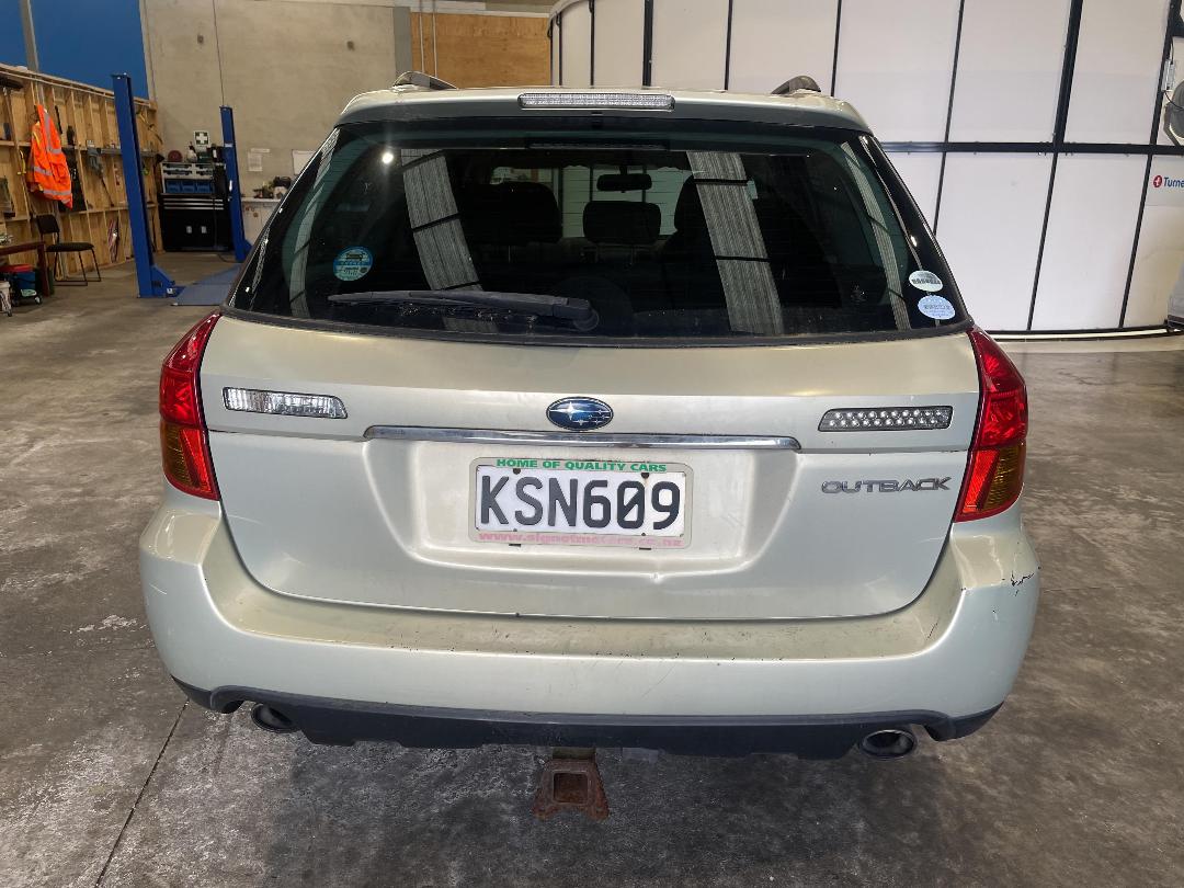 Photo '4' of Subaru Legacy Outback