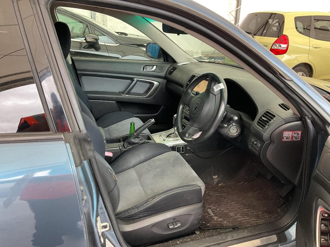 Photo '19' of Subaru Legacy