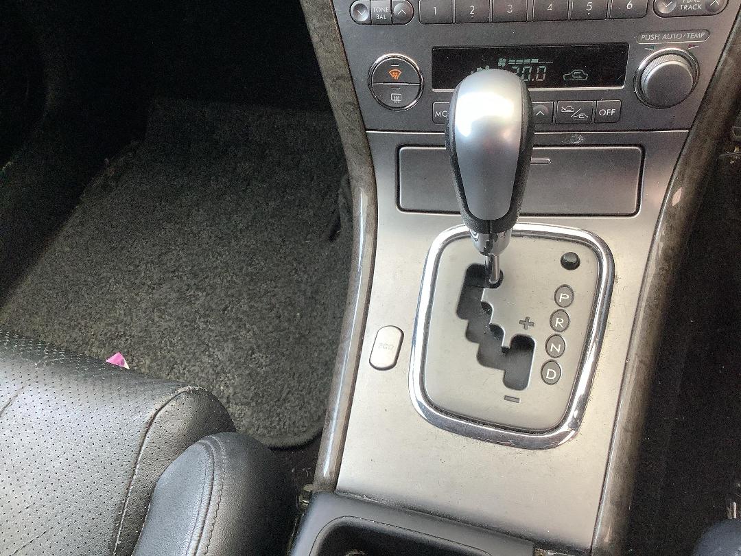 Photo '20' of Subaru Legacy