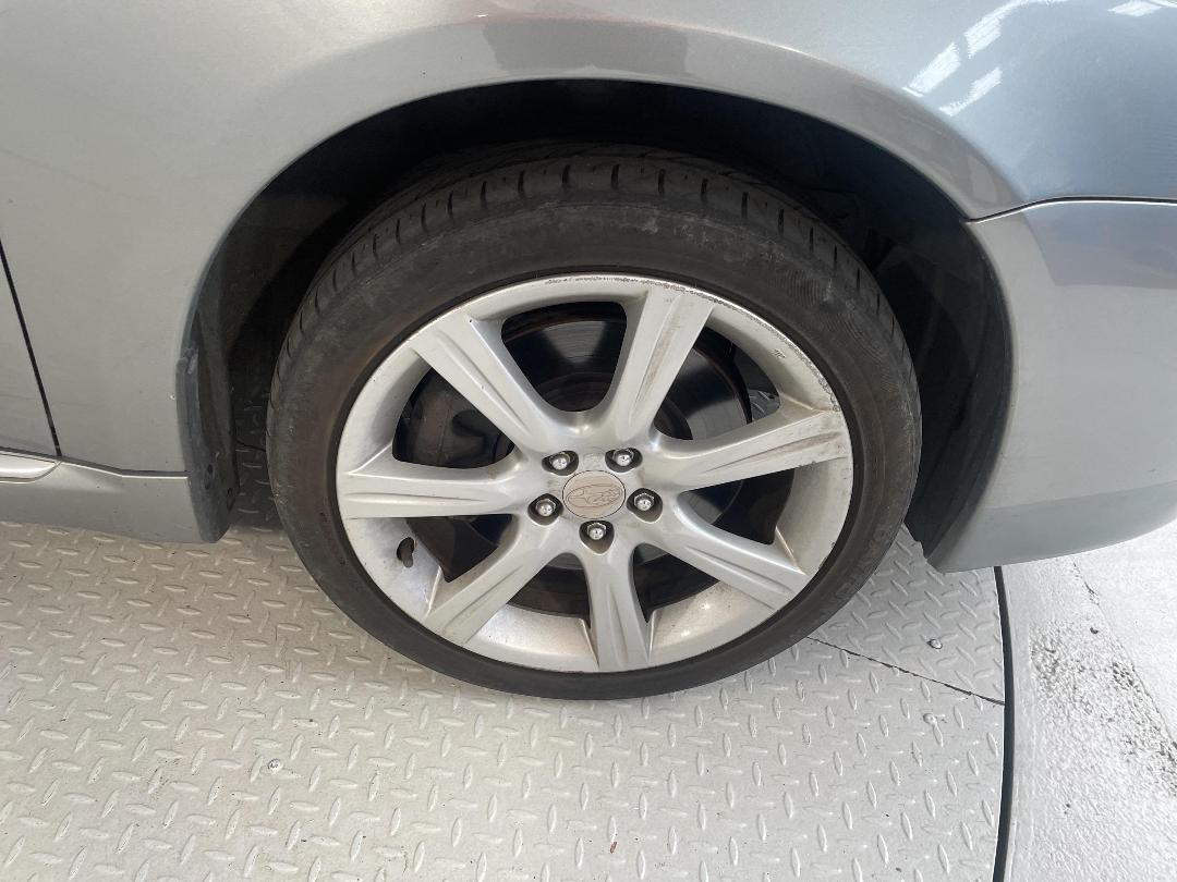 Photo '2' of Subaru Legacy Photo '2' of Subaru Legacy