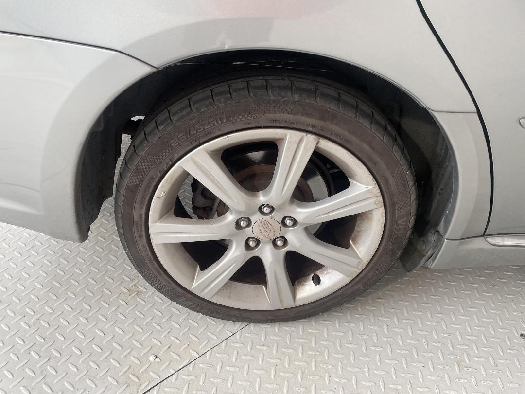 Photo '8' of Subaru Legacy Photo '8' of Subaru Legacy