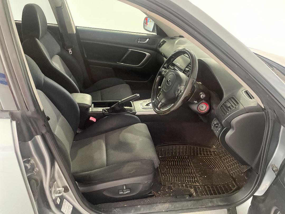 Photo '14' of Subaru Legacy Photo '14' of Subaru Legacy