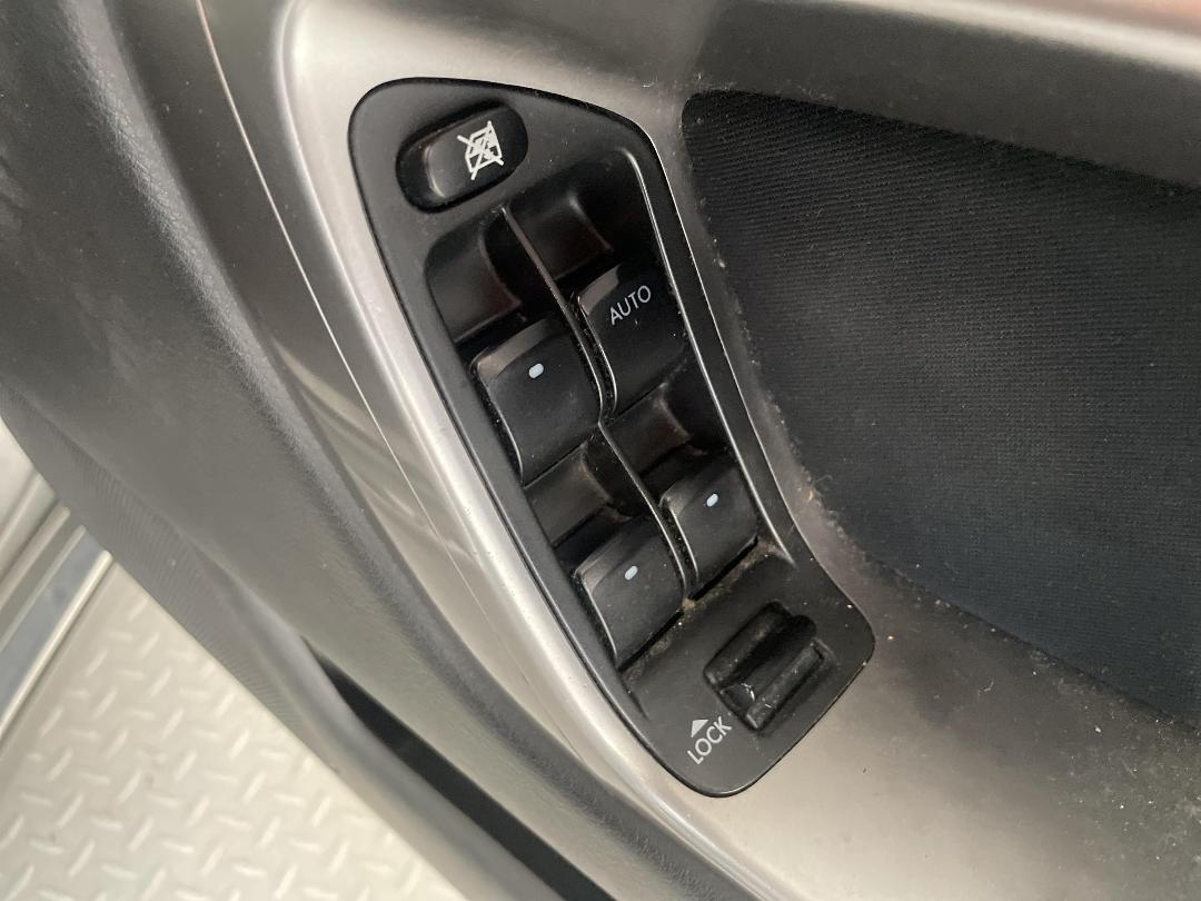 Photo '22' of Subaru Legacy Photo '22' of Subaru Legacy