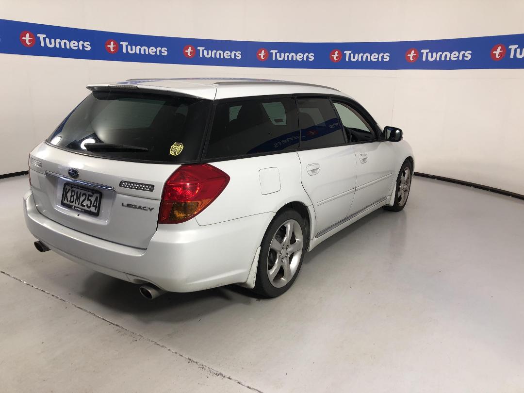 Photo '7' of Subaru Legacy