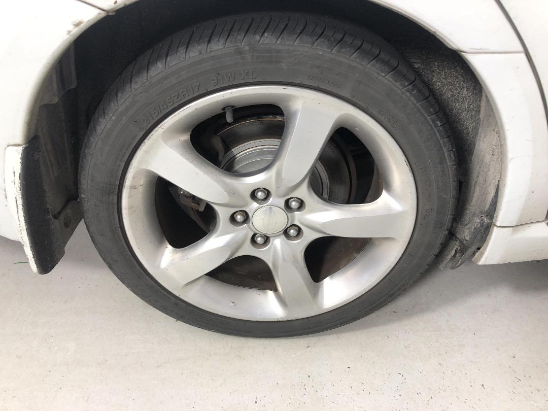 Photo '12' of Subaru Legacy