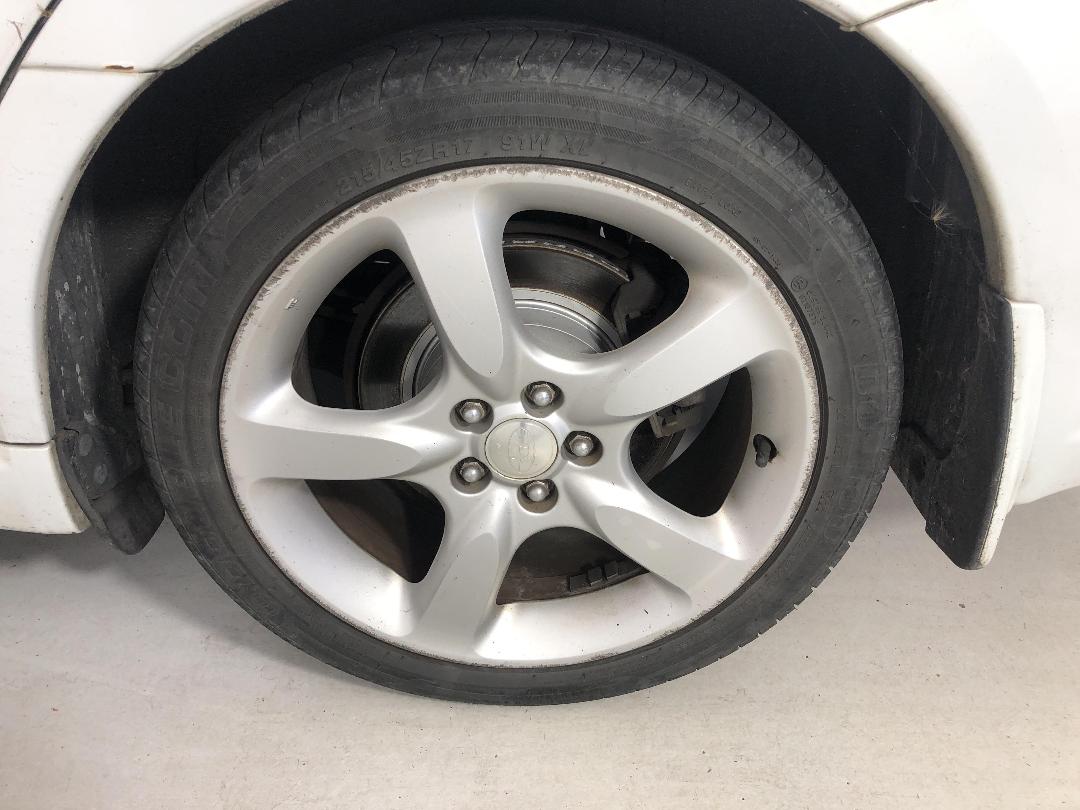 Photo '11' of Subaru Legacy