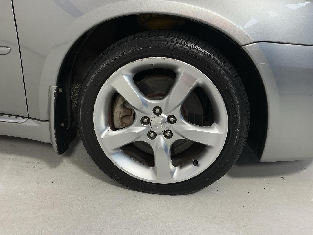 Photo '9' of Subaru Legacy