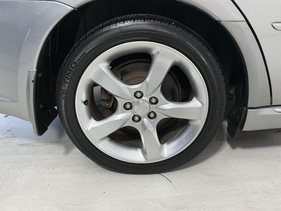 Photo '12' of Subaru Legacy