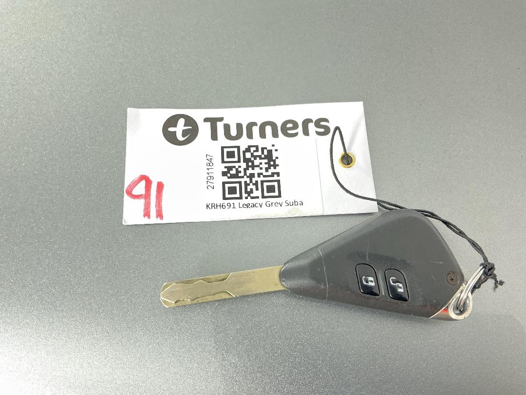 Photo '22' of Subaru Legacy