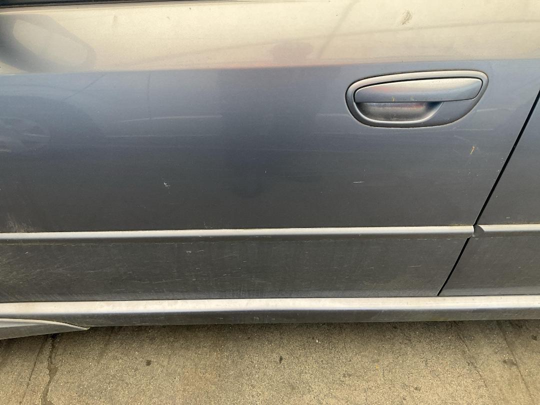 Photo '8' of Subaru Legacy