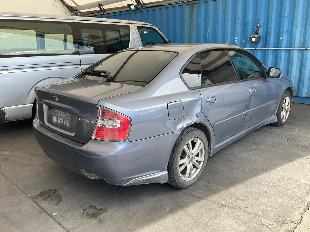 Photo '15' of Subaru Legacy