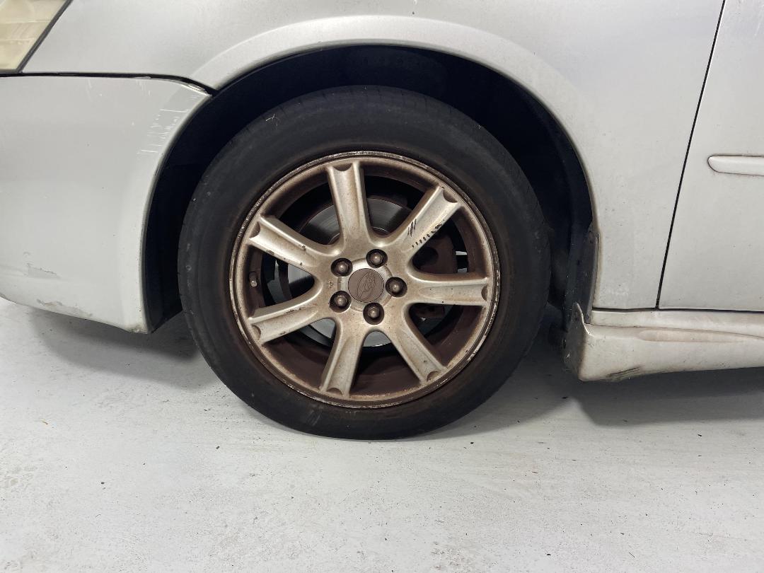 Photo '8' of Subaru Legacy