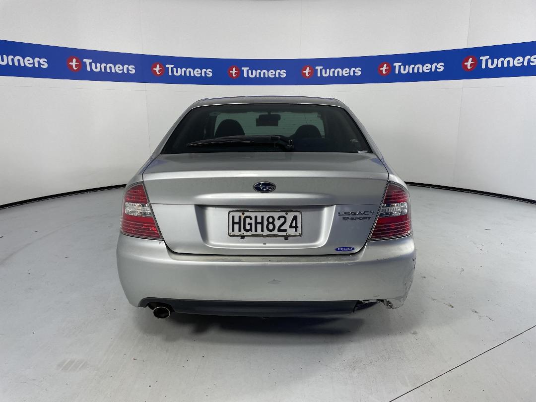 Photo '5' of Subaru Legacy