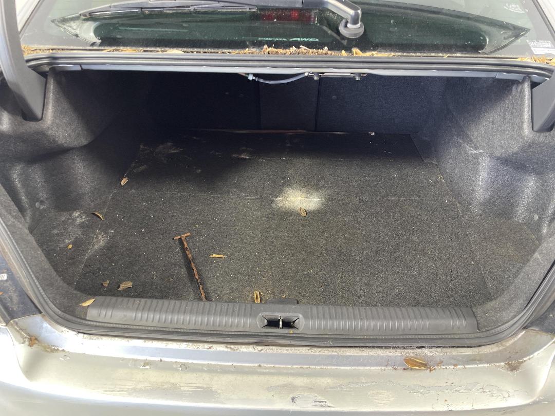 Photo '12' of Subaru Legacy