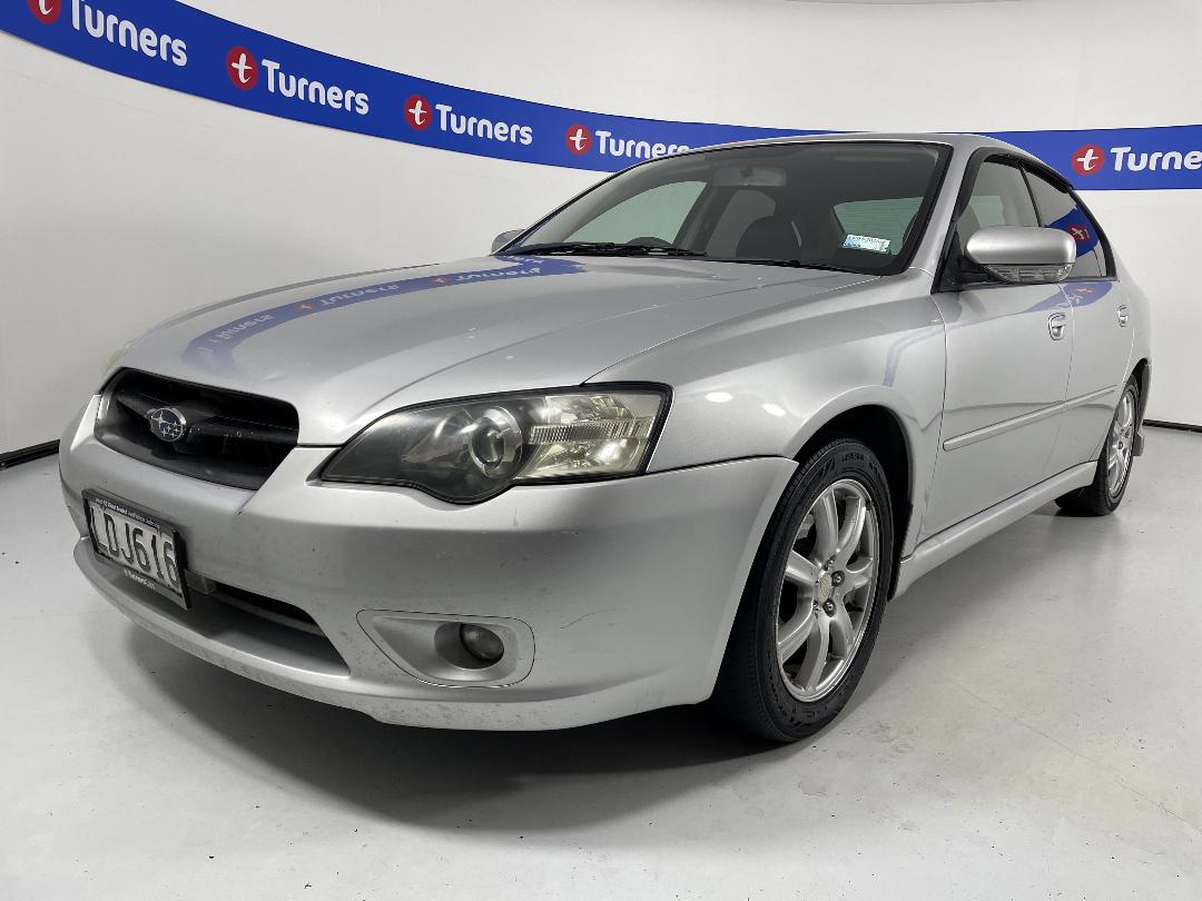 Photo '4' of Subaru Legacy