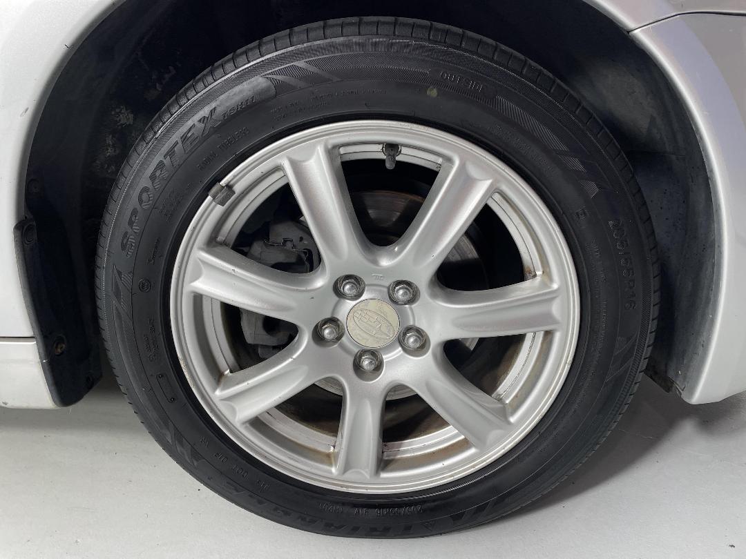 Photo '9' of Subaru Legacy