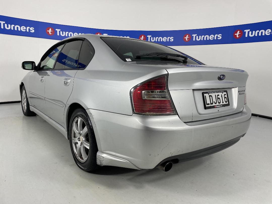 Photo '5' of Subaru Legacy