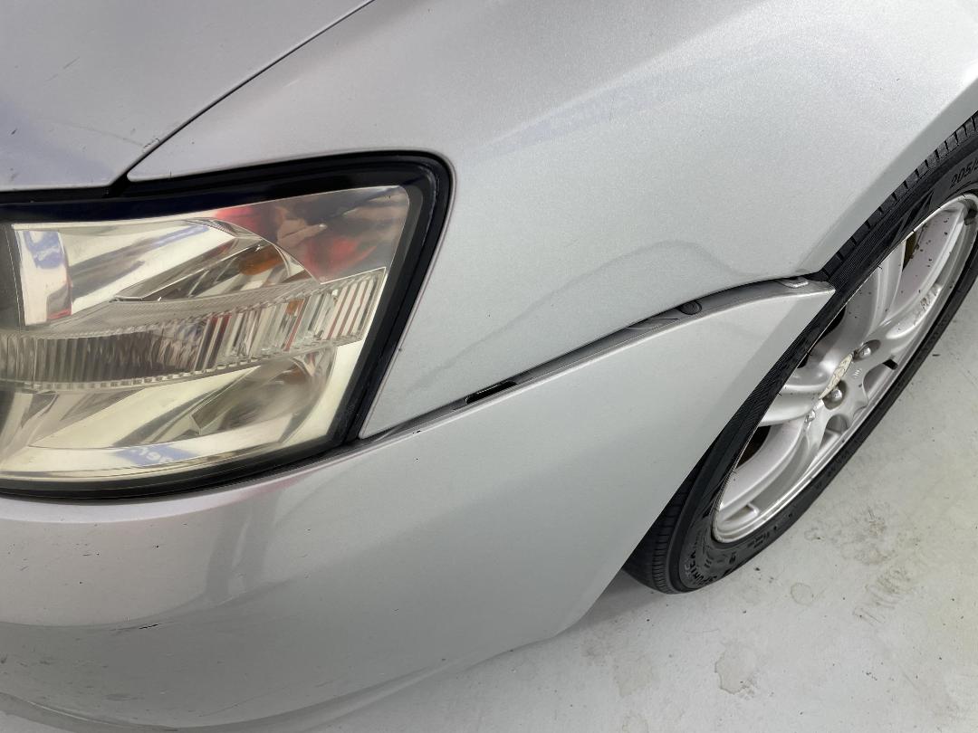 Photo '26' of Subaru Legacy