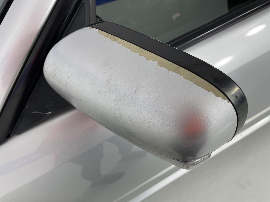 Photo '27' of Subaru Legacy