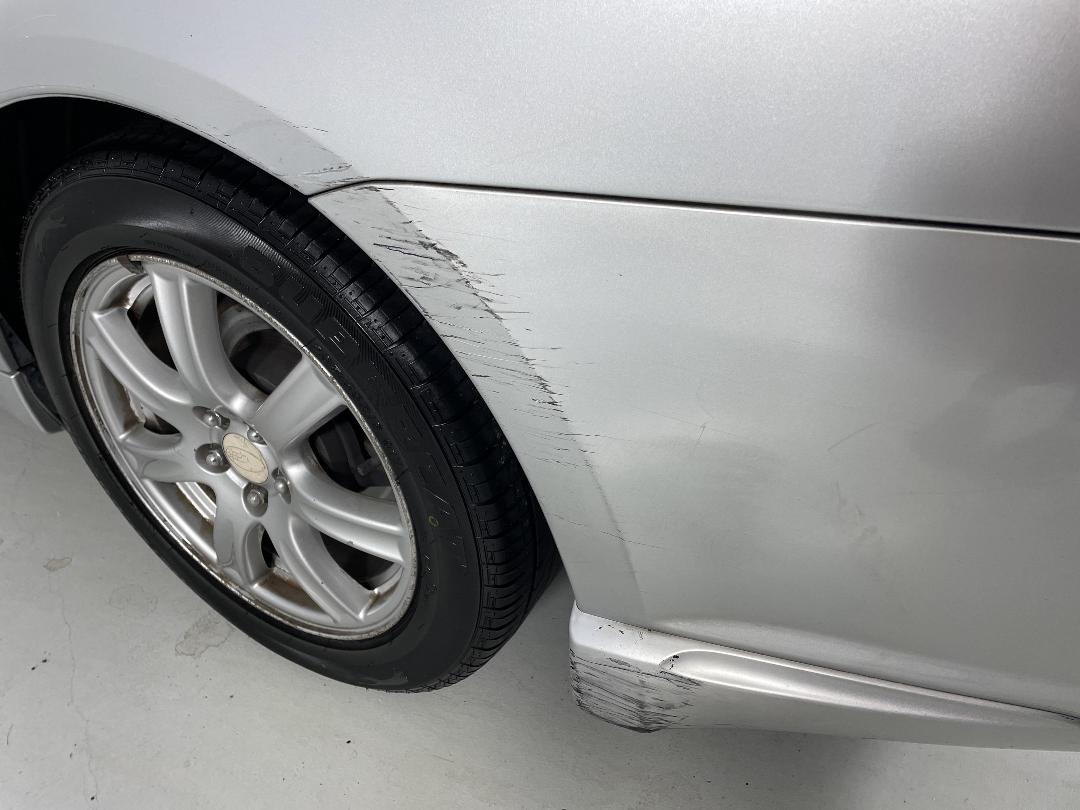 Photo '29' of Subaru Legacy