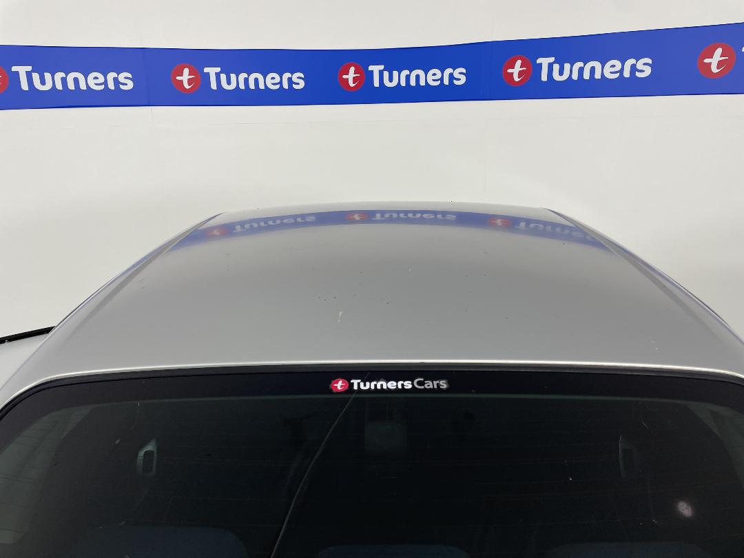 Photo '32' of Subaru Legacy