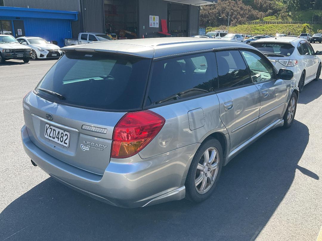 Photo '4' of Subaru Legacy Photo '4' of Subaru Legacy