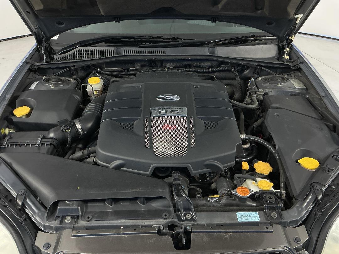 Photo '13' of Subaru Legacy