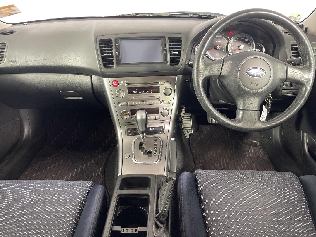 Photo '16' of Subaru Legacy