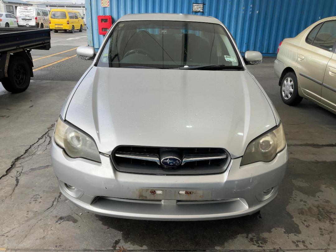 Photo '6' of Subaru Legacy