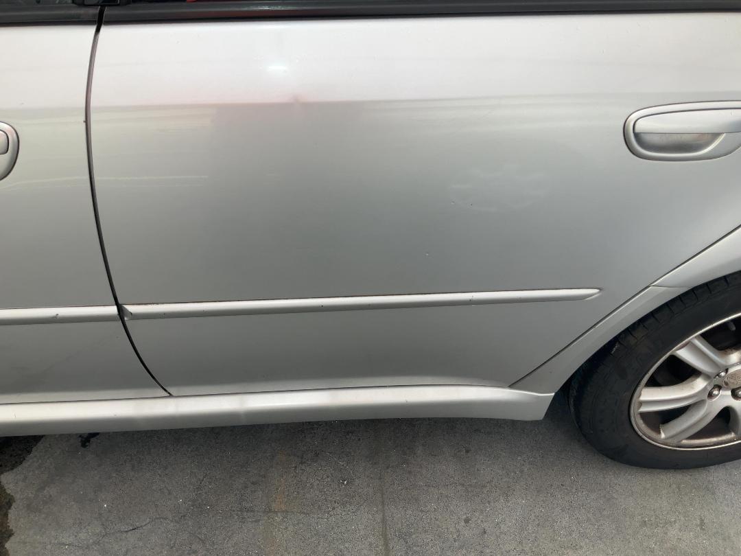 Photo '11' of Subaru Legacy