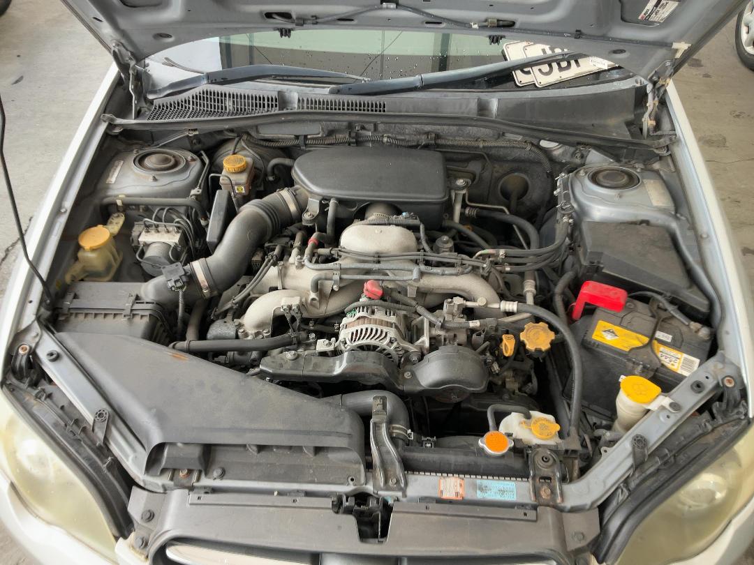 Photo '30' of Subaru Legacy