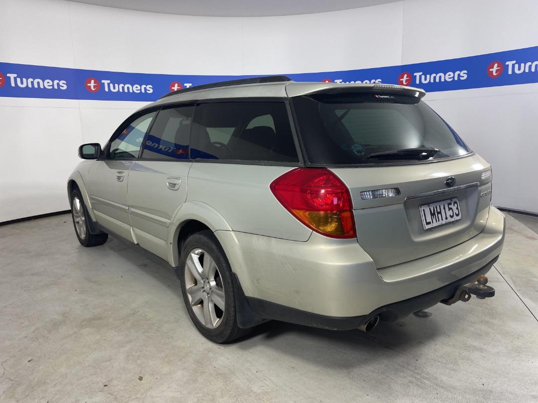 Photo '2' of Subaru Outback Photo '2' of Subaru Outback