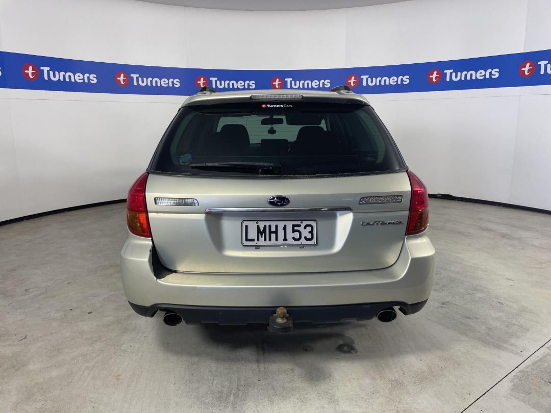 Photo '3' of Subaru Outback Photo '3' of Subaru Outback