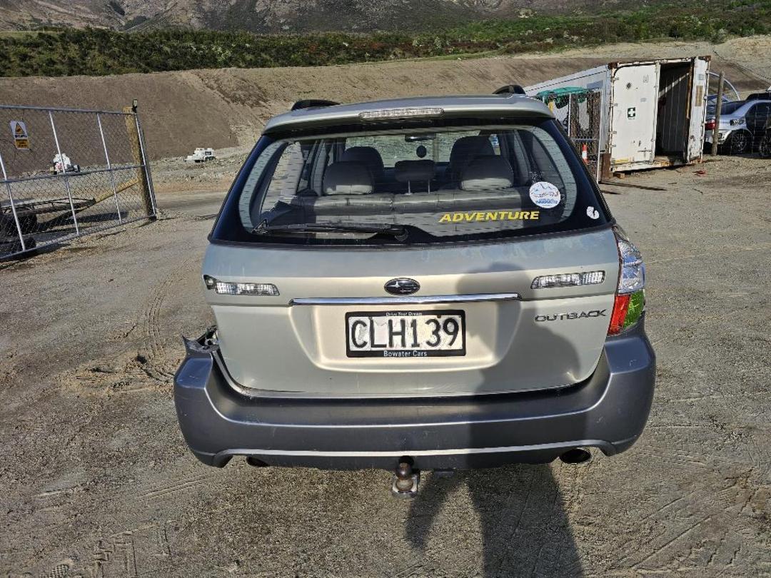 Photo '4' of Subaru Outback R LTD