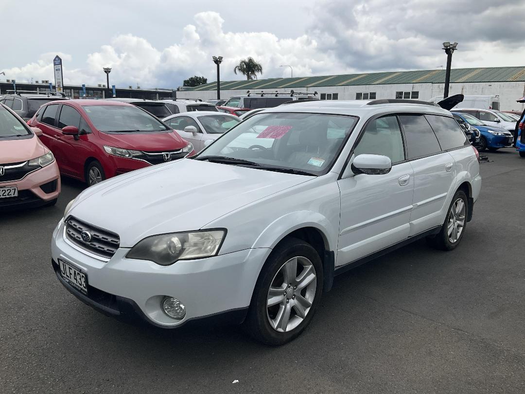 Photo '3' of Subaru Outback