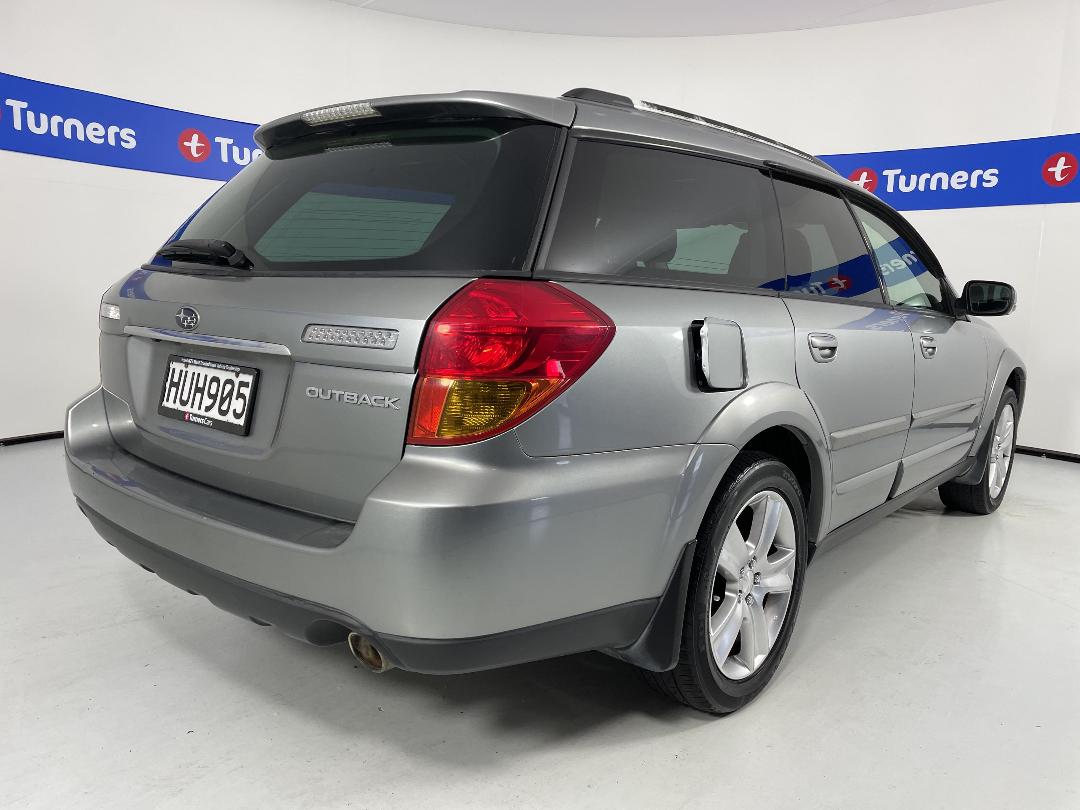 Photo '7' of Subaru Outback Photo '7' of Subaru Outback