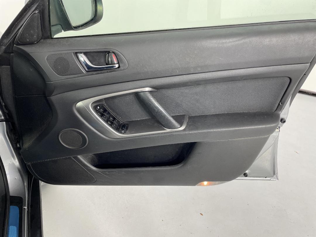 Photo '15' of Subaru Outback Photo '15' of Subaru Outback