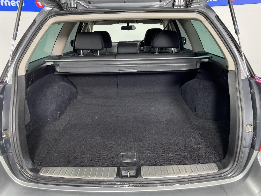 Photo '14' of Subaru Outback Photo '14' of Subaru Outback